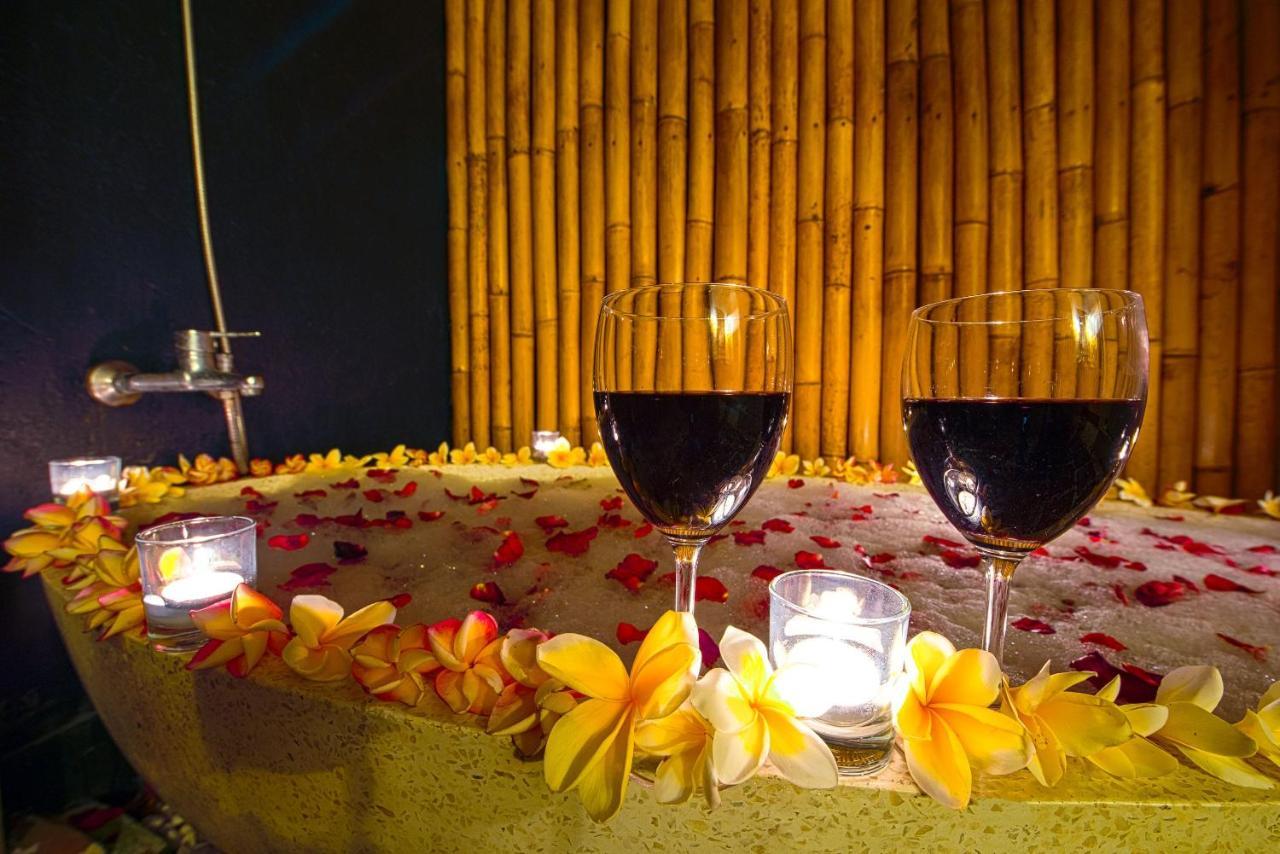 Villa Enjoy - Seminyak Center Екстериор снимка