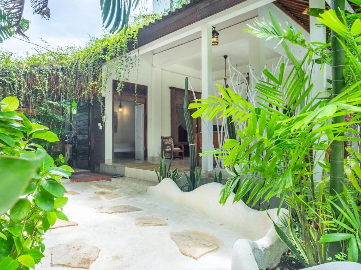 Villa Enjoy - Seminyak Center Екстериор снимка