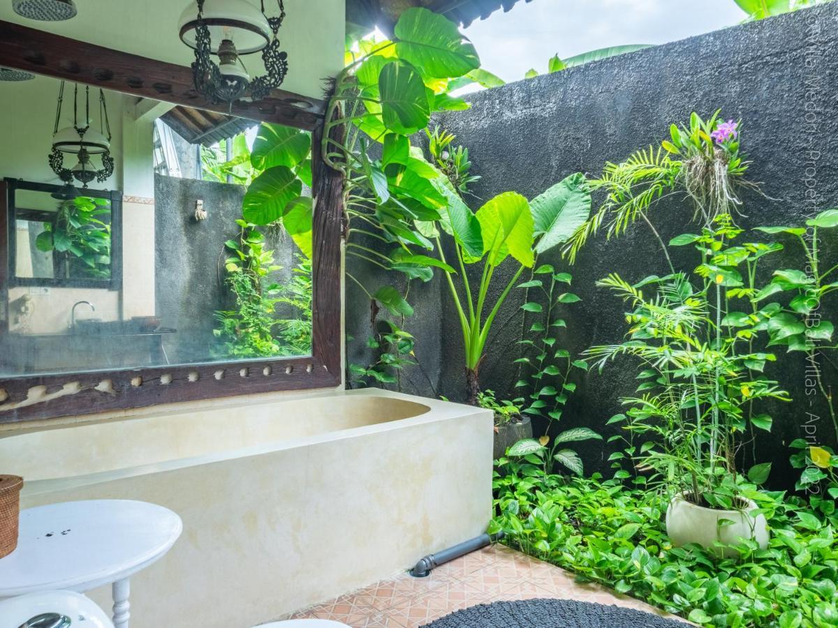 Villa Enjoy - Seminyak Center Екстериор снимка
